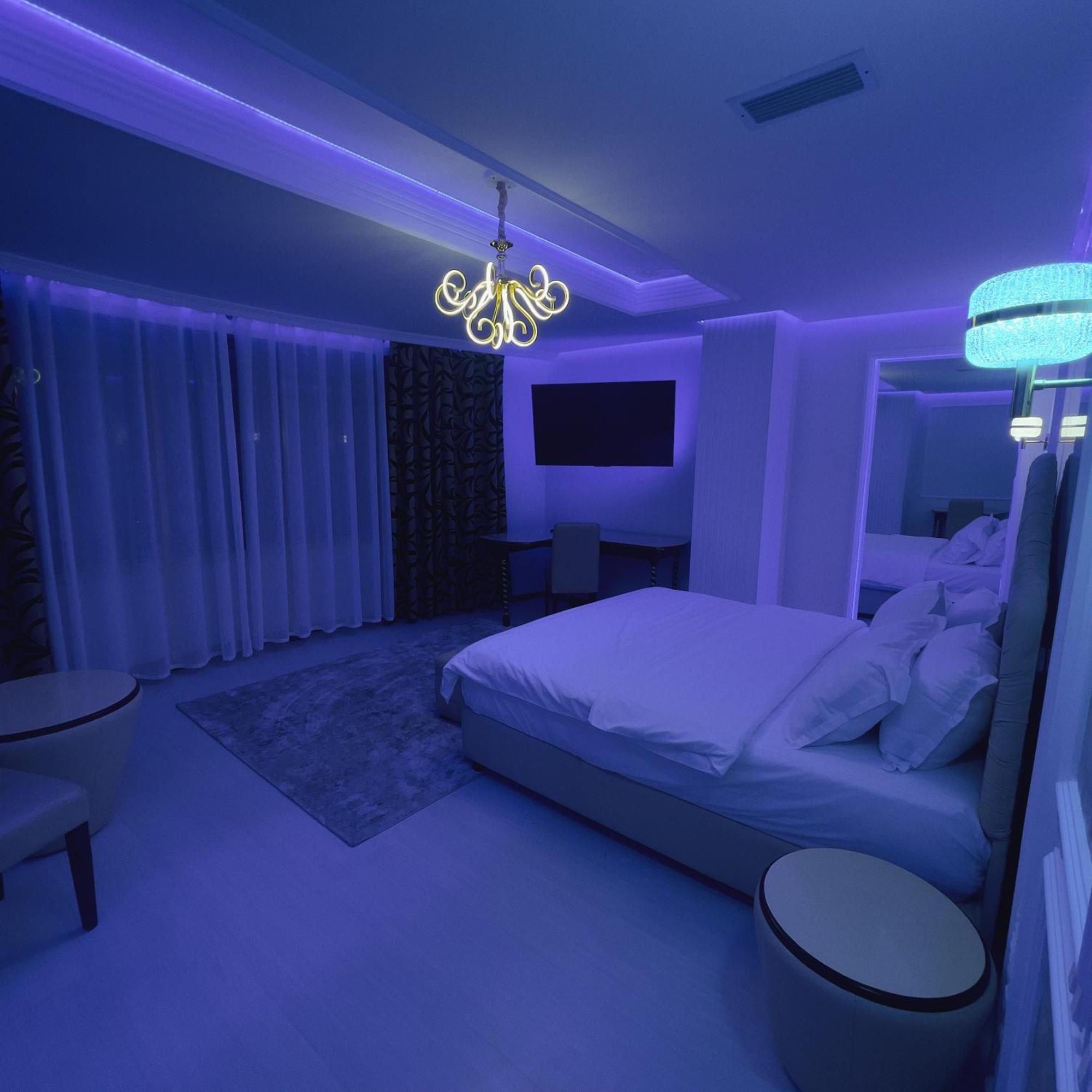 Hotel Rosa Blu Tirana Exterior photo